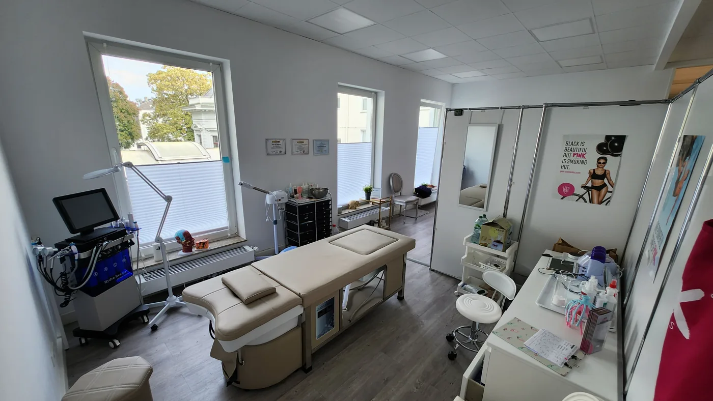 Customer photo, verified head spa buyer, Germany