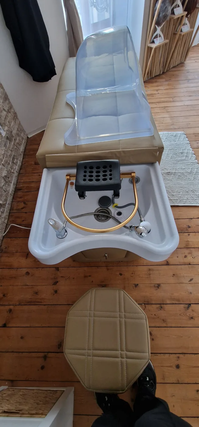 Customer photo, verified head spa buyer, France