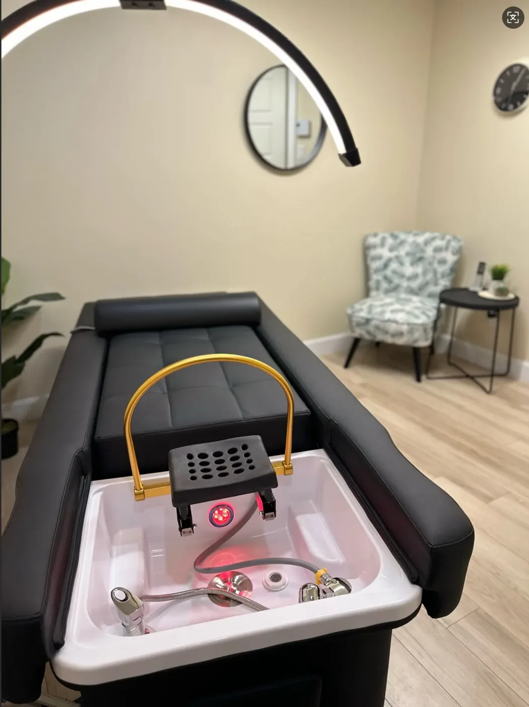 Customer photo, verified head spa buyer, United States
