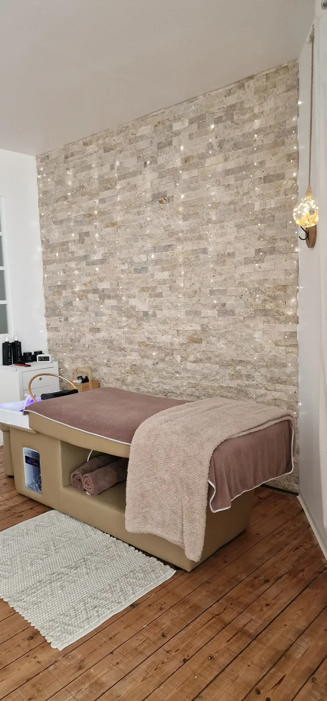 Customer photo, verified head spa buyer, France